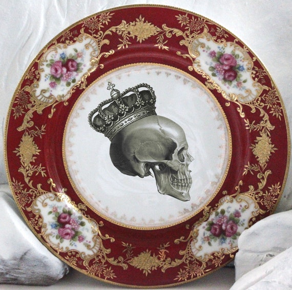 ANY DESIGN Red and Gold Customized Vintage Plate