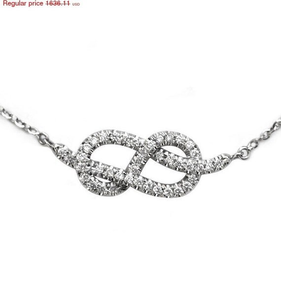 INFINITY KNOT NECKLACE main image 1