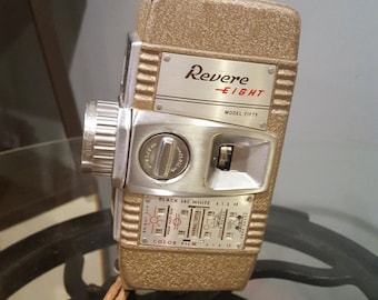 Revere Eight Model Fifty 50 8mm Movie Camera - 1950 USA