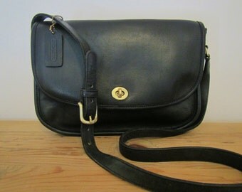 Coach USA Pre-style creed 9790 Classic Black Leather City Bag Crossbody Turnlock Flap