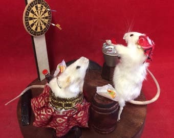 Taxidermy Mice/mouse Display Dart Player Bar Scene-Biker/Anthropomorphic-bat-rat