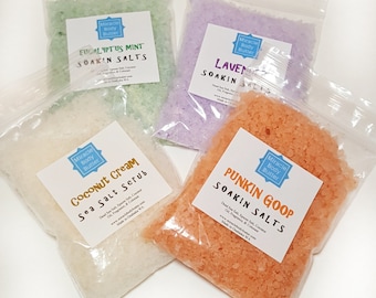 Bath Salts - Bath Salt Scoop - Bath Salt Favors - Bath Salt Gifts - Lavender Bath Salts - Relaxing Gifts - Salt - Scented Bath Salts - 2 oz