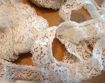 Vintage lace, off white lace, beige lace, destash lace, 1 inch lace, about 13 yards