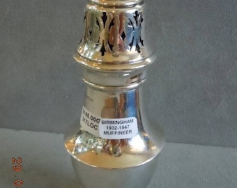MUFFINEER/Sugar Shaker - Brimingham sterling 1947 - mint condition EWH co.