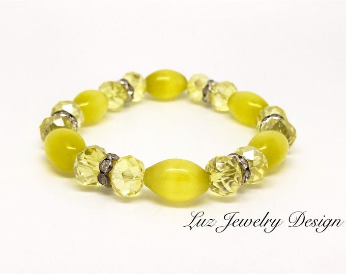 Pearl Yellow sun Bracelet, Yellow Bracelet, Yellow Pearl Bracelet, Star bracelet, Beaded bracelet, Sunshine bracelet