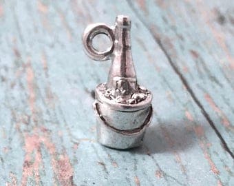 Champagne bucket charm (3D) silver plated pewter - silver champagne pendant, celebration charm, wedding charm, alcohol charm, Box 258