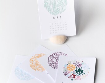 2017 2018 CALENDAR, Printed calendar, Desk calendar, Wall calendar, A7 A6, A5, A4 calendar, Cute colourful linocut calendar, Folksy, Floral