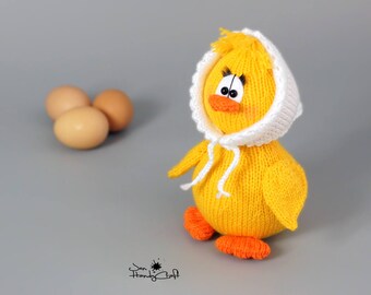Plush chicken Easter gift Stuffed hen Hand knit hen Easter decor Plush hen Easter chicken Rustic decor Easter decorations Farm decor Country