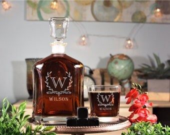 Engraved Whiskey Decanter, Groomsmen Decanter, Engraved Groomsmen Whiskey Decanter, Engraved Decanter, Custom Decanter, Groomsmen Gift Idea