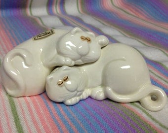 Vintage Fitz & Floyd 1970's Cat-Nap Hugger Salt and Pepper Shakers