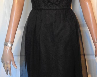 Vintage 50s Black Lace and Chiffon Panels Party Dress B36