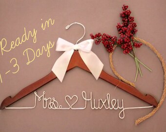 Bridesmaid Gift | Engagement Gift | Gift for Bride | Wire Name Hanger | Personalized Hanger | Custom Hanger | Wedding Hanger | Bridal Party