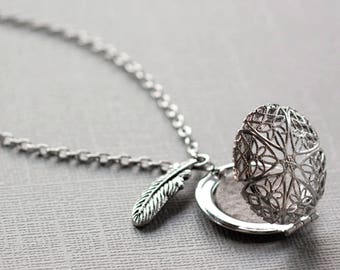 Feather Essential Oil Diffuser Necklace, Stainless Steel Oil Locket, Aromatherapy Locket, Oil Necklace, Aromatherapy Necklace, Oil Jewelry