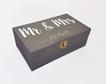 Personalised Mr & Mrs wooden box - Wooden Wedding box - Personalised box - Anniversary box - Keepsake box - Wedding Gift - Grey box