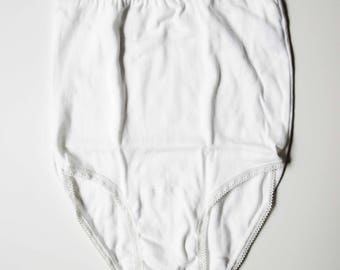 White High waist panties. White classic woman lingerie. 100% Cotton lingerie. Dead stock Vintage unused Size M