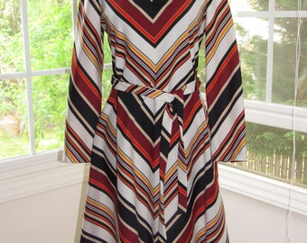 MILESTONE SALE 40% OFF, 60s Mod Dress, Small/Medium
