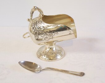 Vintage Sugar Shell Scuttle Silver plate - Sugar Bowl with silver plate spoon