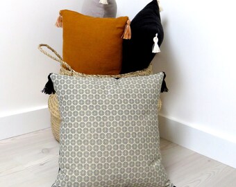 Coussin coton/lin motifs fleurs "Clara"