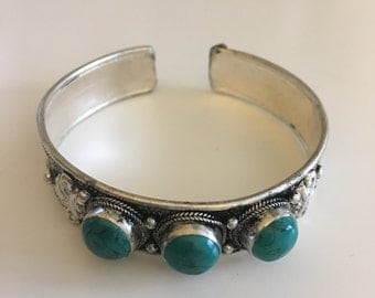Beautiful Handcrafted Turquoise vintage Cuff Bracelet, bohemian jewelry, bohemian bracelet, Gypsy cuff, Tribal, Ethnic cuff bracelet
