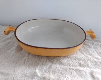 Vintage cast enamel Le Creuset casserole dish pan pot france