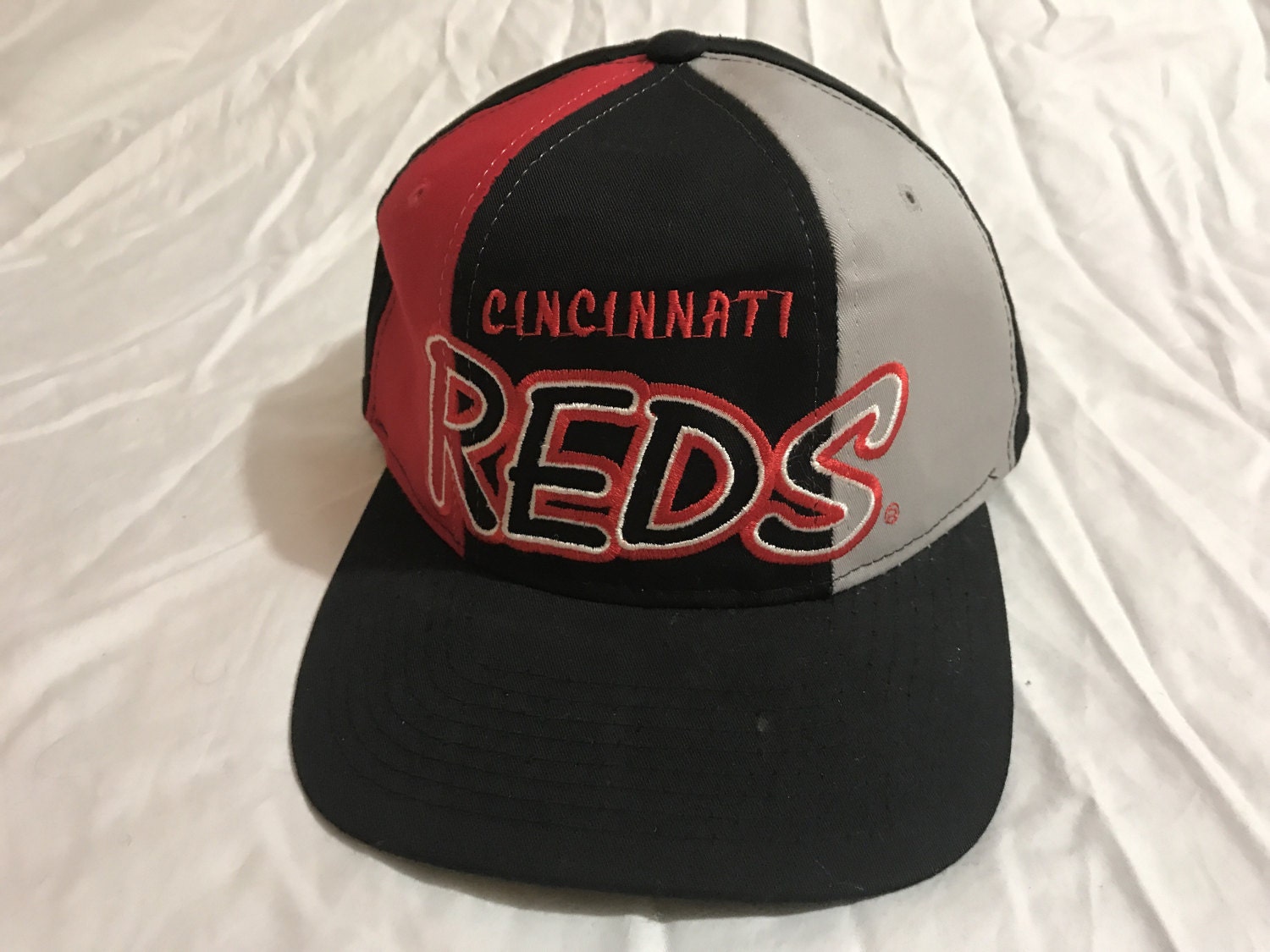 cincinnati reds snapback hat