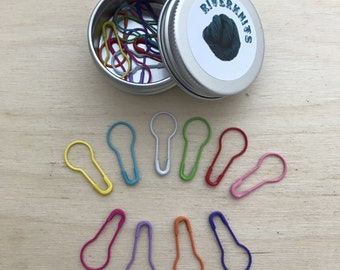 Set of 20 Stitch Markers, Bright Colours, Locking Bulb Pins in Aluminium Tin