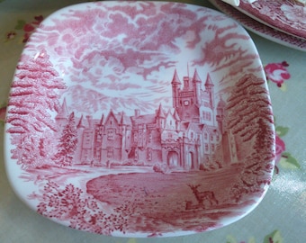 Wedgwood Small Red & White Trinket Plate -Royal Homes/Decorative Kitchenalia/Collectibles-English