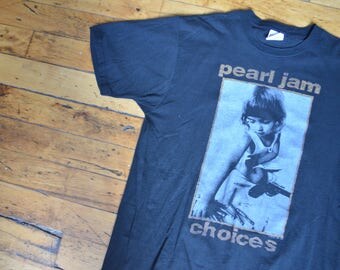 RARE!! Vintage 1992 Pearl Jam 'Choices' Band Rock Unisex Concert T-Shirt