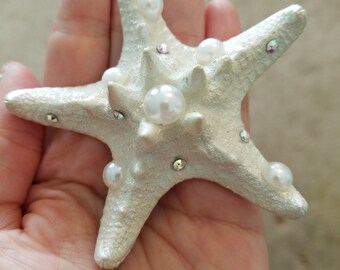 Wedding starfish hair clip / Mermaid wedding hair / Beach wedding hair accessory