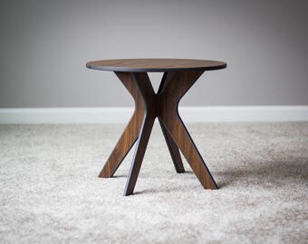 Accent Table, Walnut Table, Side Table, Console Table, Small Table, 360Five Table