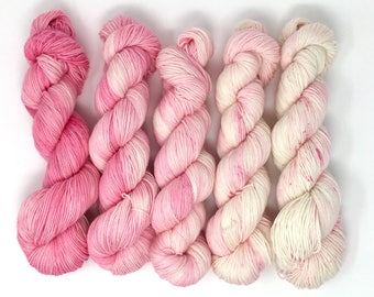 Made to Order* Pretty Lady Fade Kit Fingering/Sock weight. Superwash Merino Wool/Nylon. Speckled yarn. Hand dyed yarn.