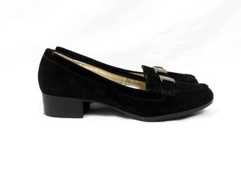 1990's Chaps Velvet Oxfords in Size 9 or 9.5 .Schoolteacher Pumps . Buckle Shoes . Black and Gold . Secretary Prep School Slip Ons