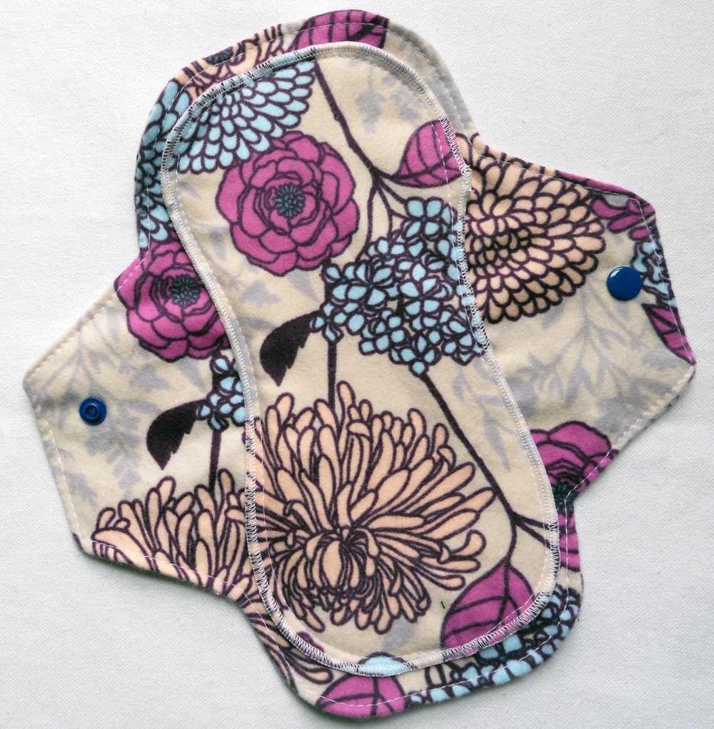 Menstrual Flannel Maxi Pad 9.5 inch Reusable Eco Friendly