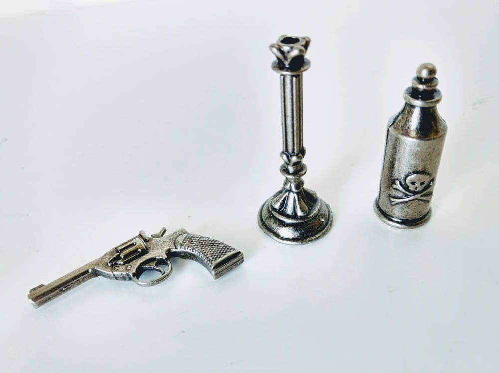 Clue Board Game Seven Pieces Weapons Only Metal with matching cards