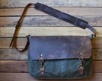 Leather Messenger Bag, Canvas Messenger Bag, Waxed Canvas Messenger bag, Laptop Bag, Computer Bag, Free Shipping, Messenger Bag, Crossbody