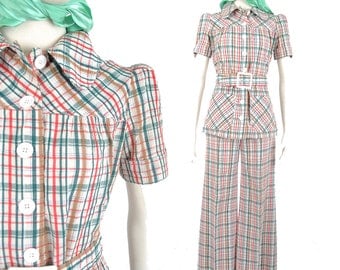 70s plaid pant suit / red ivory and green plisse top and bellbottom pants / 1970s dolly suit .. xs