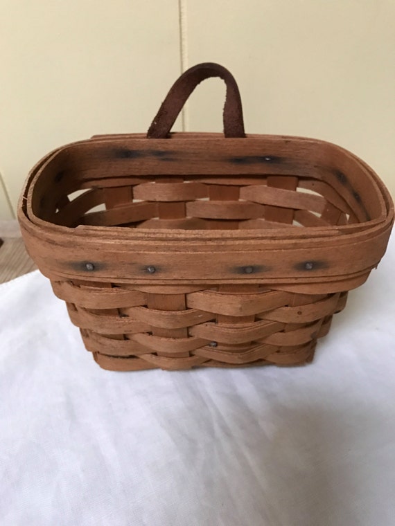 Longaberger Basket Hanging Key Basket Dresden Ohio 1995 Splint