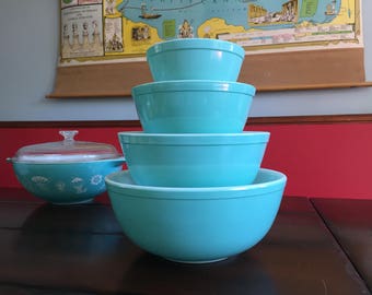 Aqua Pyrex Nesting Bowls 401 402 403 404 Mid Century Kitchen Awesome Wedding Beach House Decor