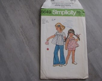 Vintage 1973 Child Smock Top, Bell Bottom Pants or Shorts Pattern - Simplicity 5649 - Size 3 - Toddler