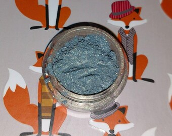 Mermaid Dreams - seafoam green mineral eyeshadow 5 gram VEGAN