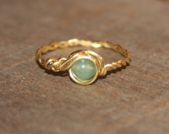 Light Green Ring, Aventurine Thin Ring, Nu Gold Ring, Green stone Ring, Green Wire Wrapped Ring, Wire Wrapped Jewelry, Gemstone Ring,