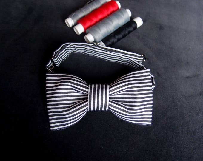 Striped Mens Bow Tie, Black and White Bowtie, Wedding Bow Tie with Stripes, Prom Bow Tie, For Groom, for Groomsmen, Gift Under 20 Dollar