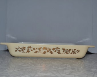 Golden Acron Pyrex Space Saver ~ 548 Pyrex ~ Vintage Pyrex ~ Epsteam