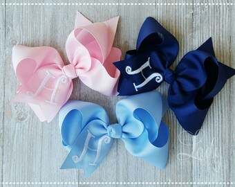 Monogrammed hair bow-single letter monogram-you choose your size bow-many colors to choose from-bows for girls-- personalized hair bows-bows