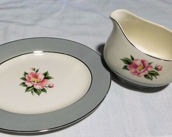Homer Laughlin Empire Grey Gravy Boat with Underplate