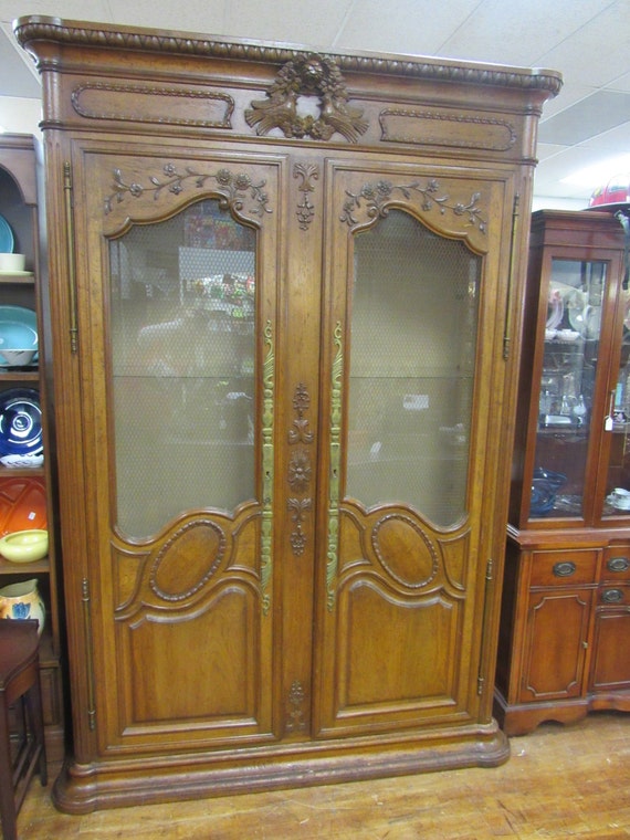Big Cabinet with glass doors & shelves