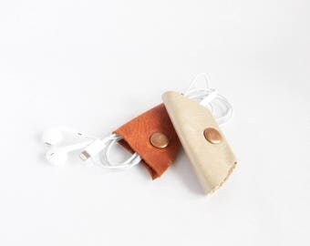 Earphone Holder. Earphone Organizer.Cable Cord Holder.Accessory for Electronics. Keep your Earphones Untangled.Genuine Leather Earphone Case