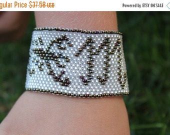 SALE 25% Scorpio Astrological Bracelet Horoscope Jewelry Astronomy Seed Bead Cuff White bronze Color October November Birthday per