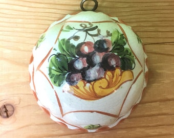 Small ABC BASSANO Italian Crazed Ceramic Mold, Grapes CERAMICHE Jello, Cake Mold, Kitchen Wall Decor