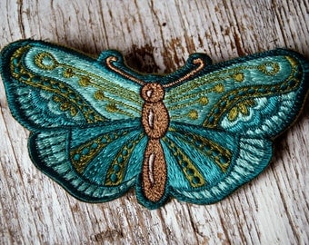 Butterfly Patch, Handmade Embroidery for Kids, small Butterfly Stitchery, Schmetterling Aufnäher für Mädchen, HANDMADE WITH LOVE, 12 x 6,5cm